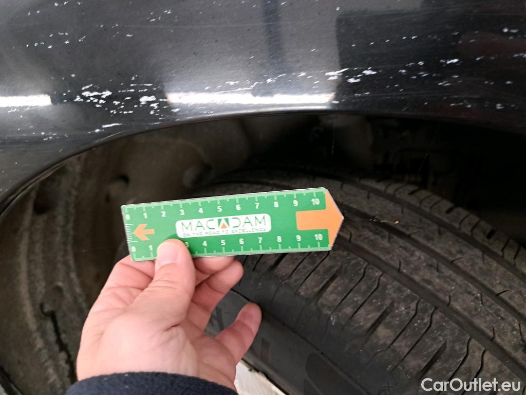  Renault  Kangoo  Express Extra (Série Spéciale) 1.5 dCi 90CV BVM5 E6 #28