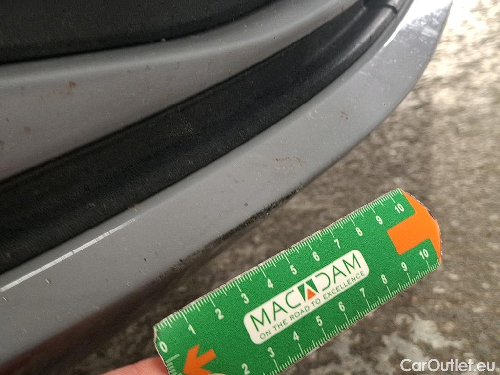  Volkswagen  Golf  VOLKSWAGEN / 2020 / 5P / Berline 2.0 TDI SCR 115 DSG7 Life Busi #10