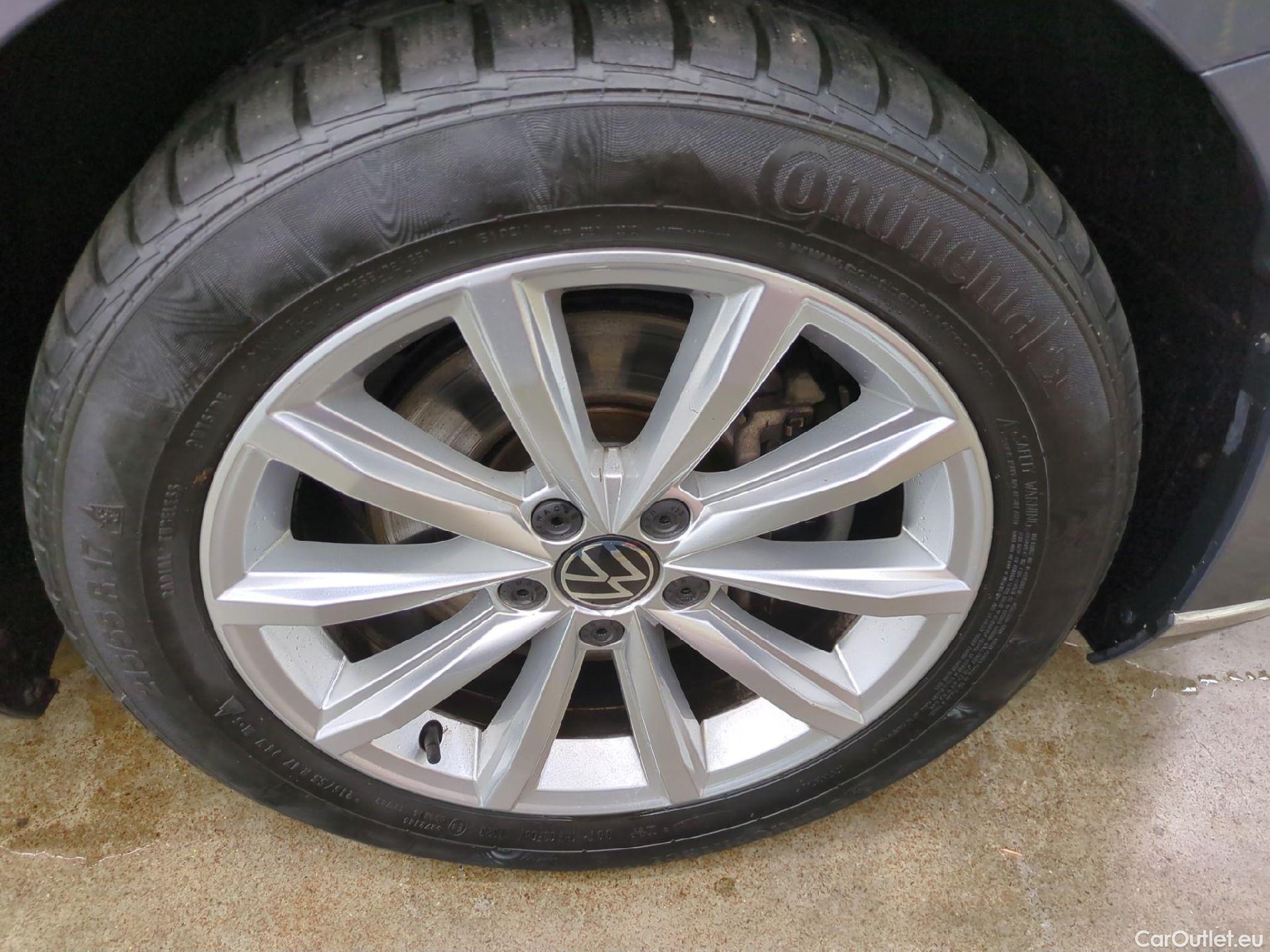  Volkswagen  Passat VOLKSWAGEN  / 2019 / 4P / Berline 2.0 TDI 150 SCR DSG7 LOUNGE #3