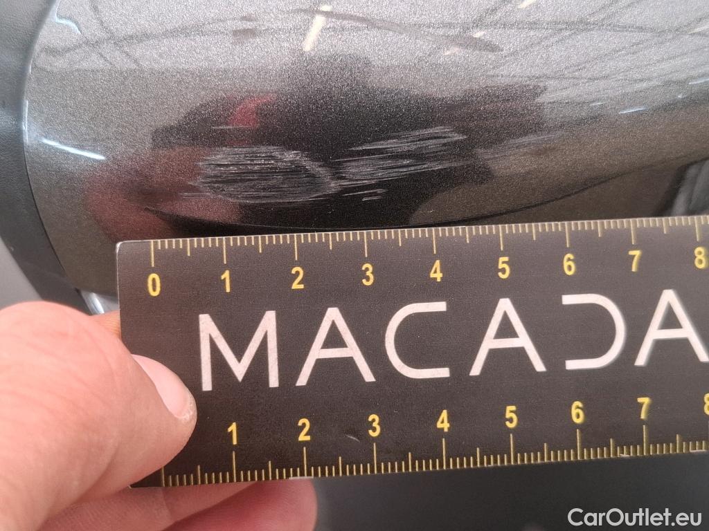 Ford  Kuga FORD  / 2019 / 5P / SUV 2.5 190 hybrid Flexifuel Pshift Titanium #38