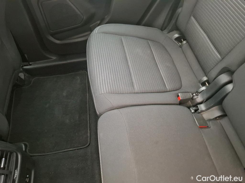 Ford  Kuga FORD  / 2019 / 5P / SUV 2.5 190 hybrid Flexifuel Pshift Titanium #30