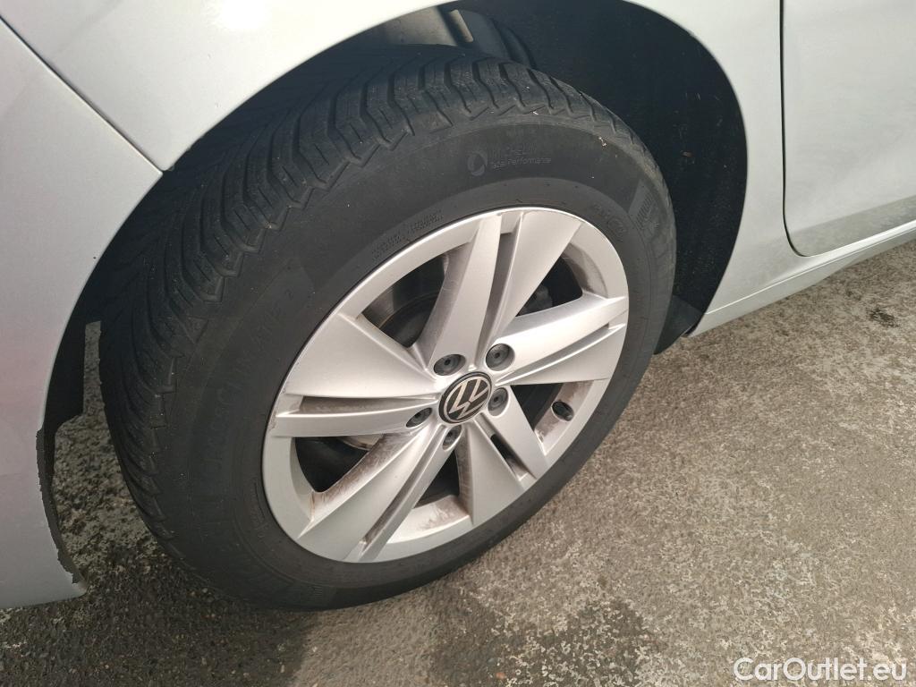 Volkswagen  Golf  VOLKSWAGEN / 2020 / 5P / Berline 2.0 TDI SCR 150 DSG7 Life Busi 1st #18