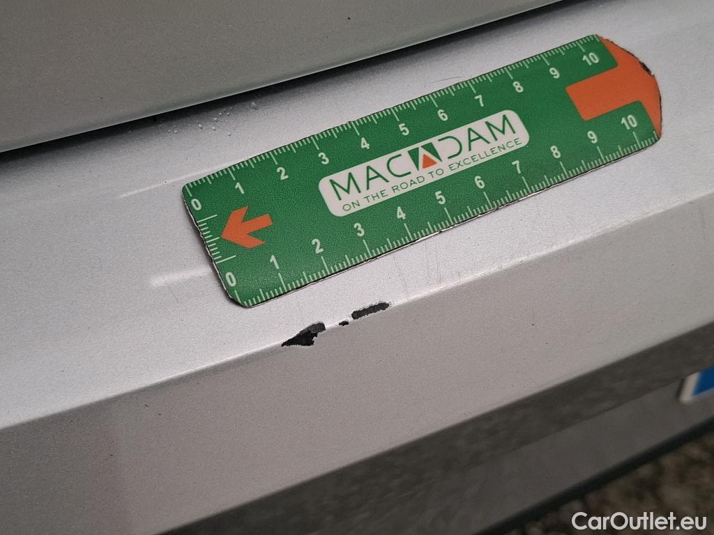 Volkswagen  Golf  VOLKSWAGEN / 2020 / 5P / Berline 2.0 TDI SCR 150 DSG7 Life Busi 1st #11