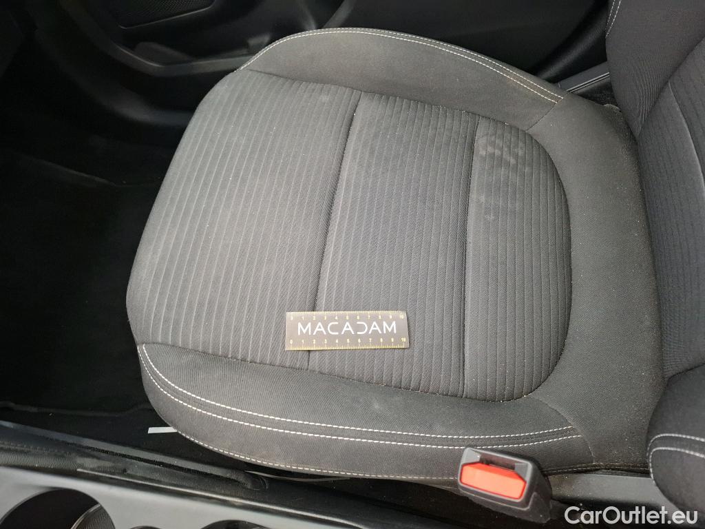 Ford  Kuga FORD  / 2019 / 5P / SUV 2.5 190 hybrid Flexifuel Pshift Titanium #33