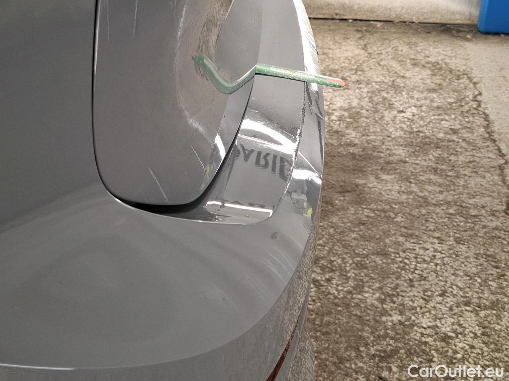  Volkswagen  Golf  VOLKSWAGEN / 2020 / 5P / Berline 2.0 TDI SCR 115 DSG7 Life Busi #2