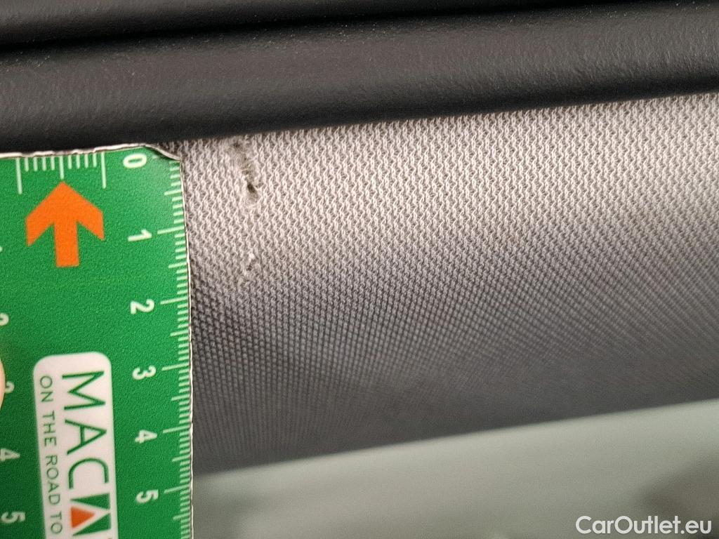  Volkswagen  Golf  VOLKSWAGEN / 2020 / 5P / Berline 2.0 TDI SCR 115 DSG7 Life Busi #15