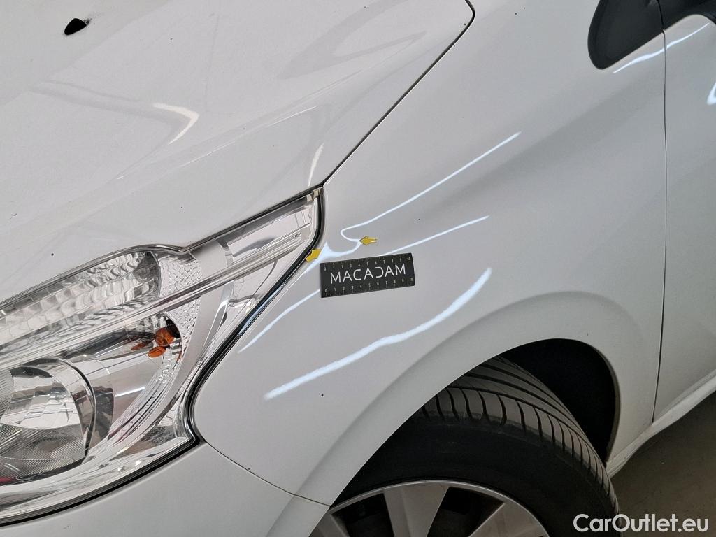  Peugeot  208  Affaire Pack Clim 1.6 HDi 75CV BVM5 E6 #20