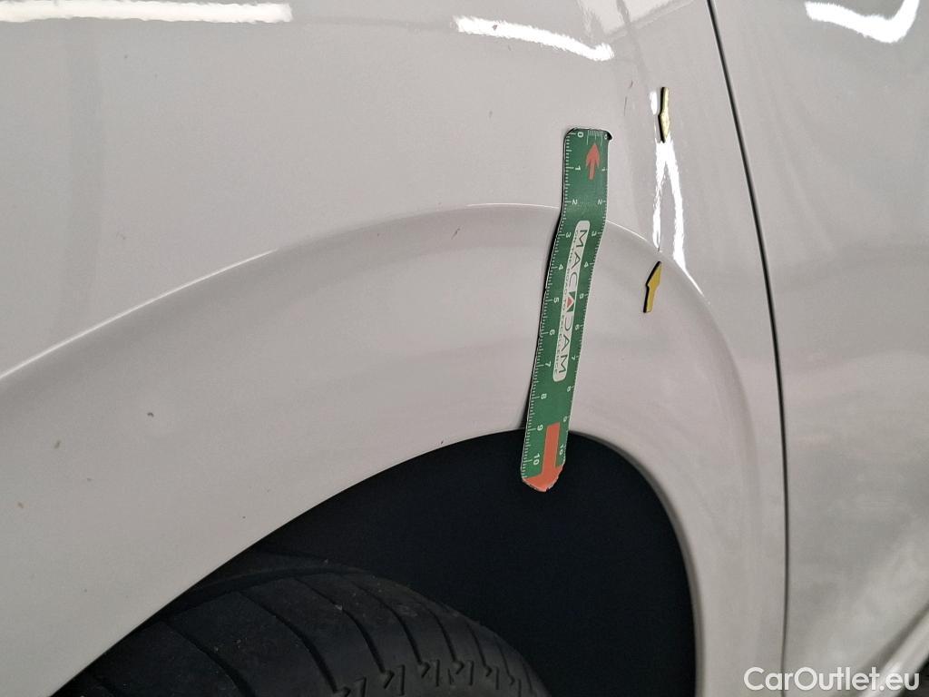  Peugeot  208  Affaire Premium Pack 1.5 HDi 100CV BVM5 E6dT #34