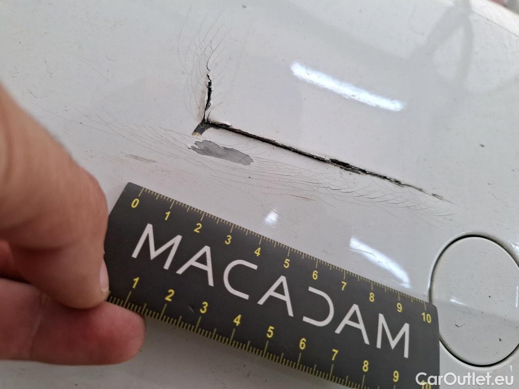  Peugeot  208  Affaire Pack Clim 1.6 HDi 75CV BVM5 E6 #9