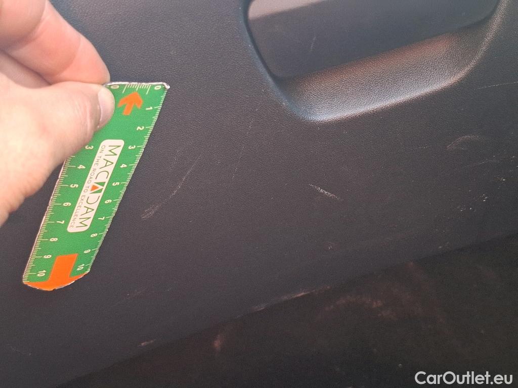  Peugeot  208  Affaire Premium Pack 1.6 HDi 100CV BVM5 E6 #5