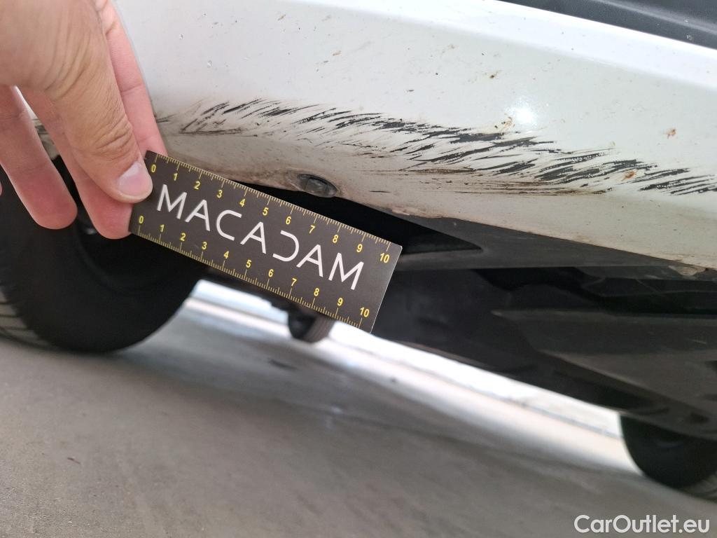  Peugeot  208  Affaire Pack Clim 1.6 HDi 75CV BVM5 E6 #35