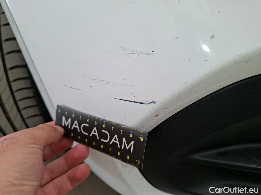  Peugeot  208  Affaire Pack Clim 1.6 HDi 75CV BVM5 E6 #34