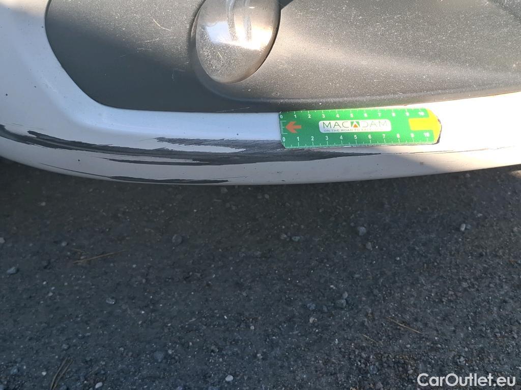  Peugeot  208  Affaire Premium Pack 1.6 HDi 100CV BVM5 E6 #8