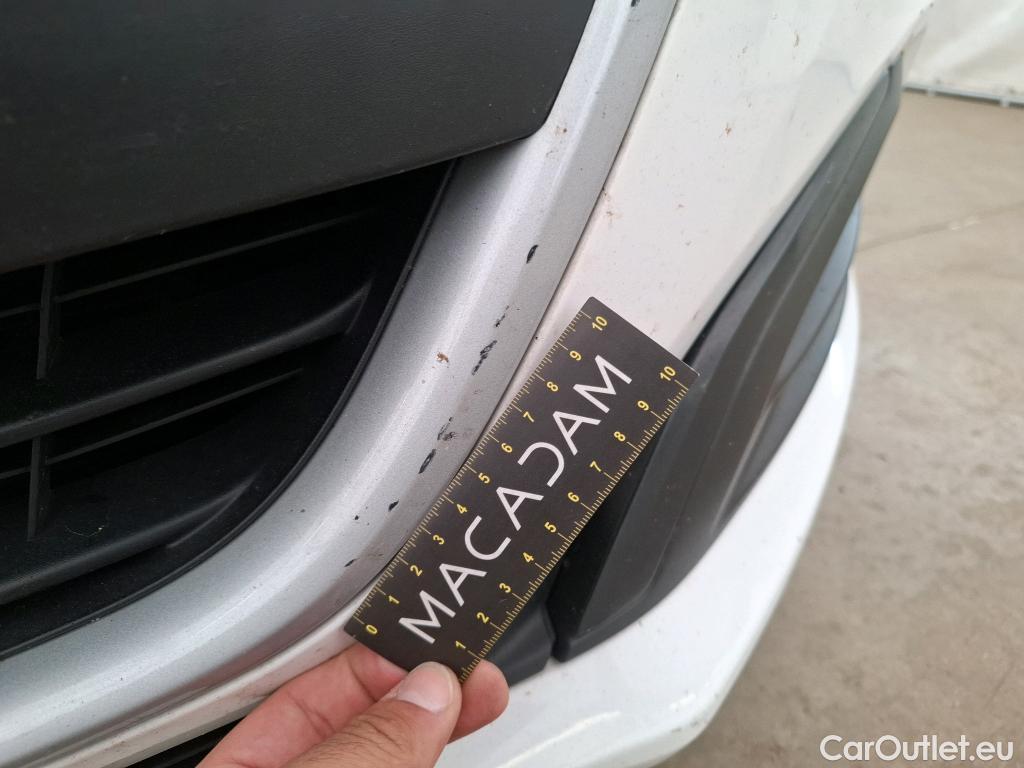  Peugeot  208  Affaire Pack Clim 1.6 HDi 75CV BVM5 E6 #52