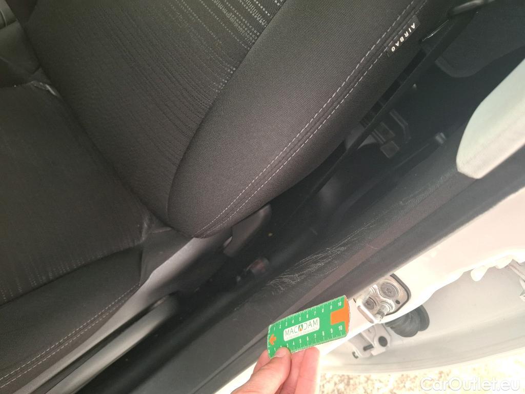  Peugeot  208  Affaire Premium Pack 1.5 HDi 100CV BVM5 E6dT #25