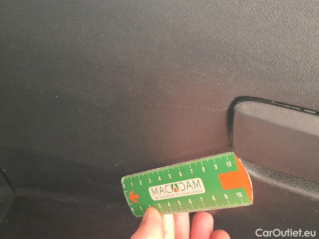  Peugeot  208  Affaire Premium Pack 1.5 HDi 100CV BVM5 E6dT #32