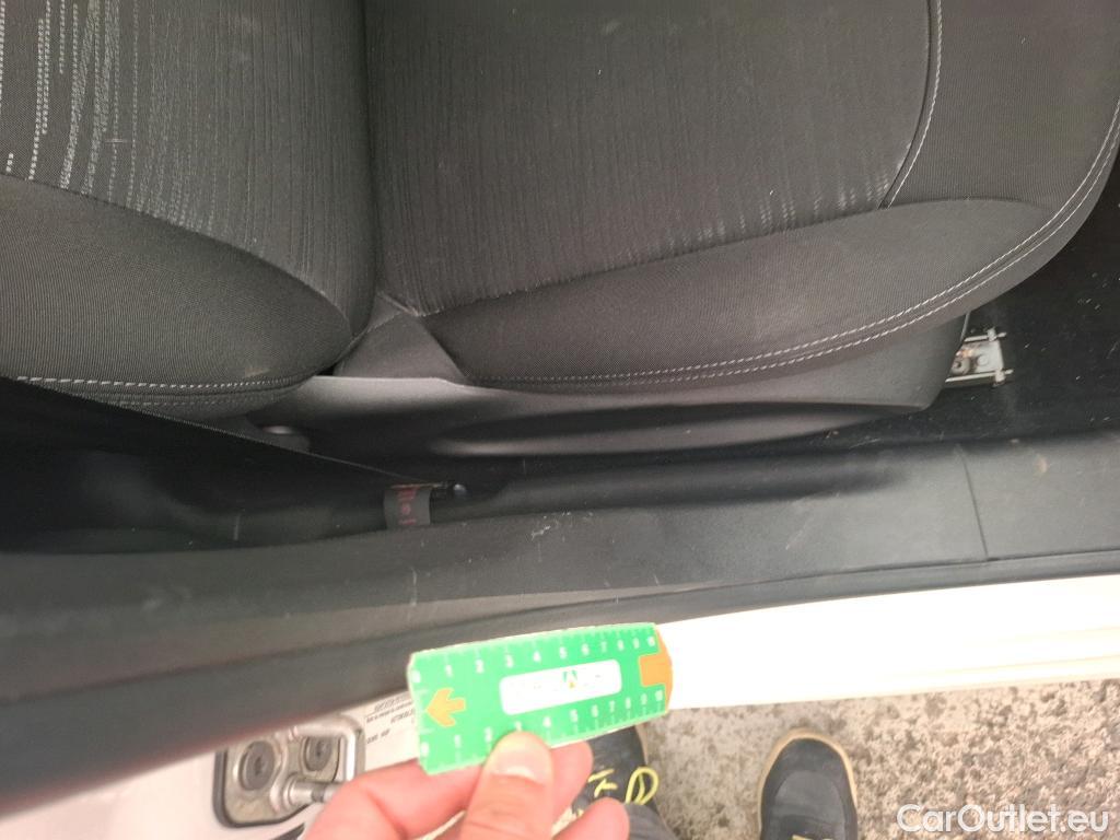  Peugeot  208  Affaire Premium Pack 1.5 HDi 100CV BVM5 E6dT #27