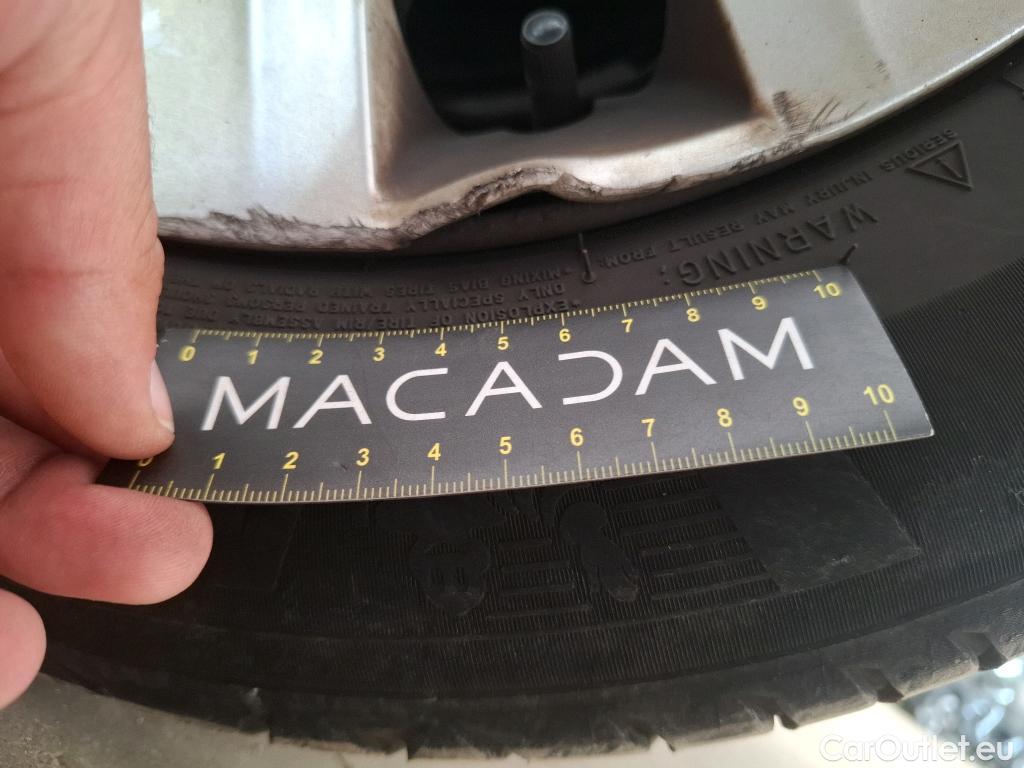  Peugeot  208  Affaire Pack Clim 1.6 HDi 75CV BVM5 E6 #70