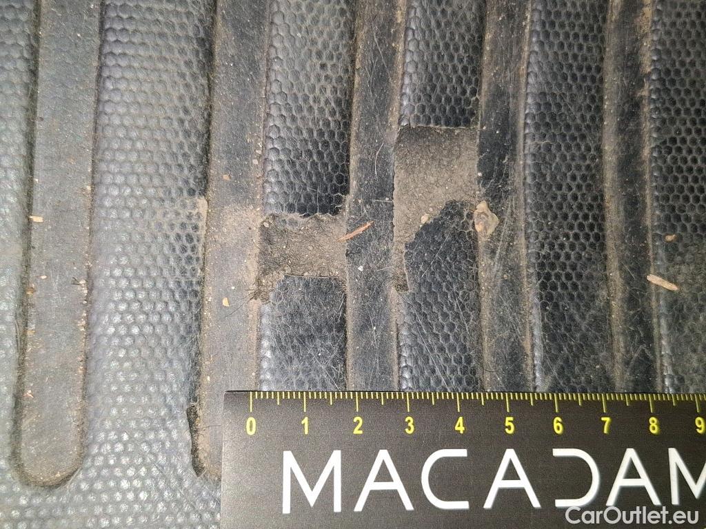  Peugeot  208  Affaire Pack Clim 1.6 HDi 75CV BVM5 E6 #57