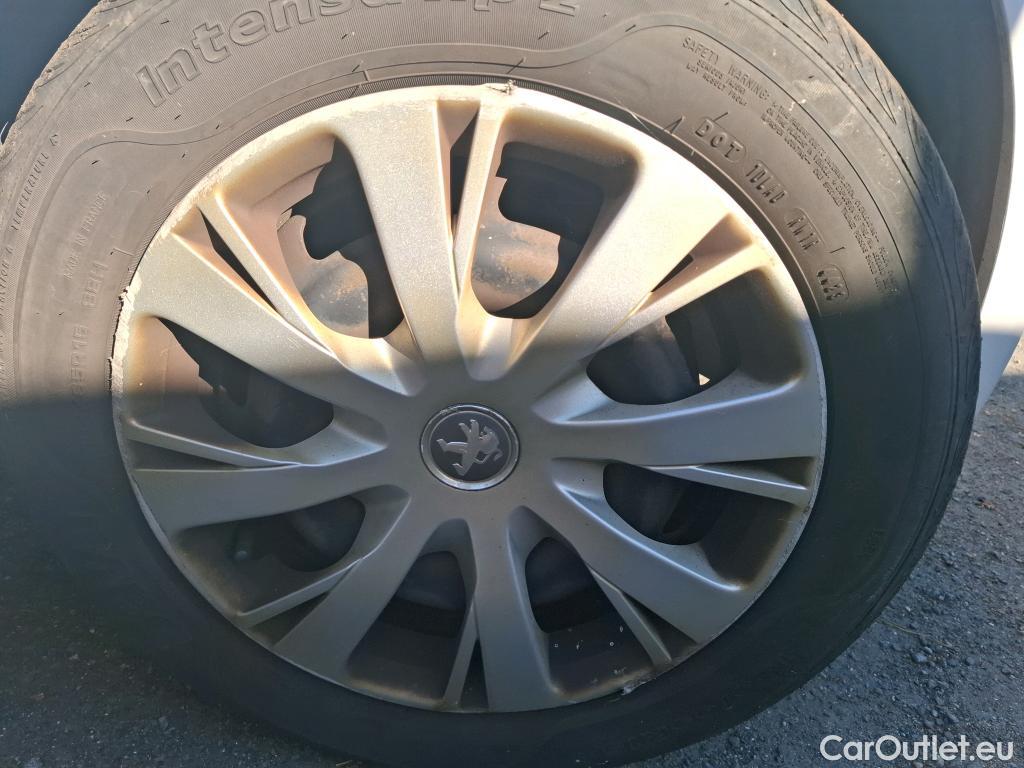  Peugeot  208  Affaire Premium Pack 1.6 HDi 100CV BVM5 E6 #20