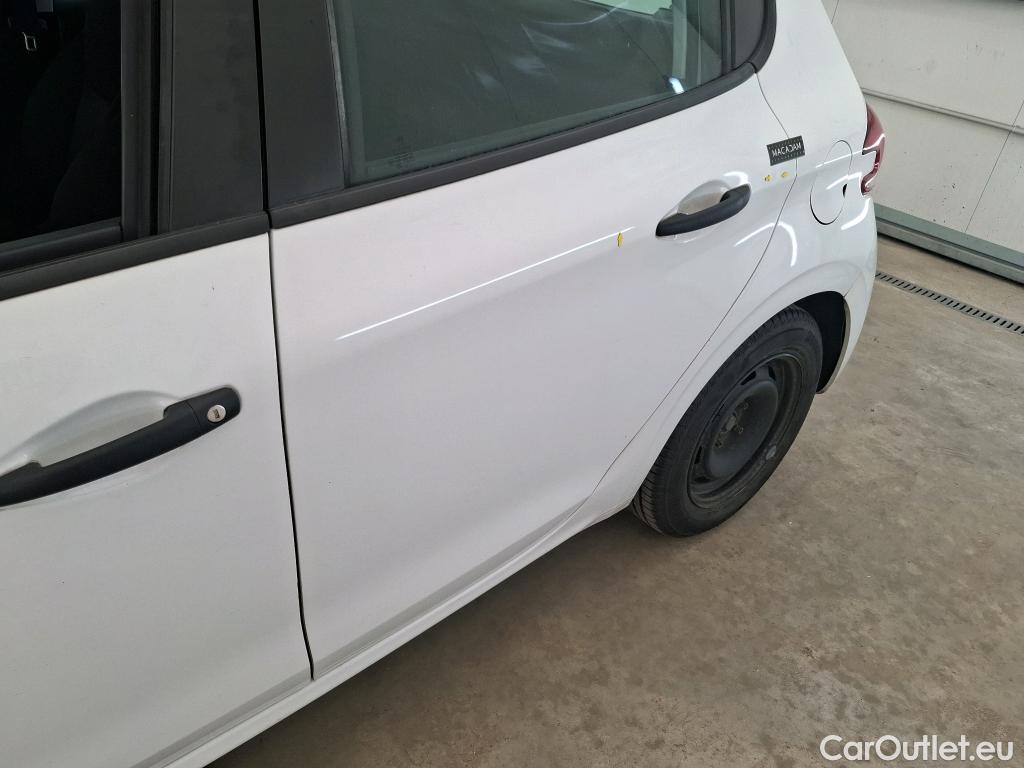  Peugeot  208  Affaire Pack Clim 1.6 HDi 75CV BVM5 E6 #64