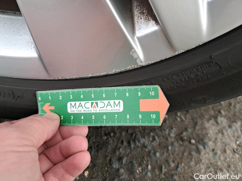 Volkswagen  Golf  / 2020 / 5P / Berline 2.0 TDI SCR 115 DSG7 Life Busi / TRANSFO VP/VF #18