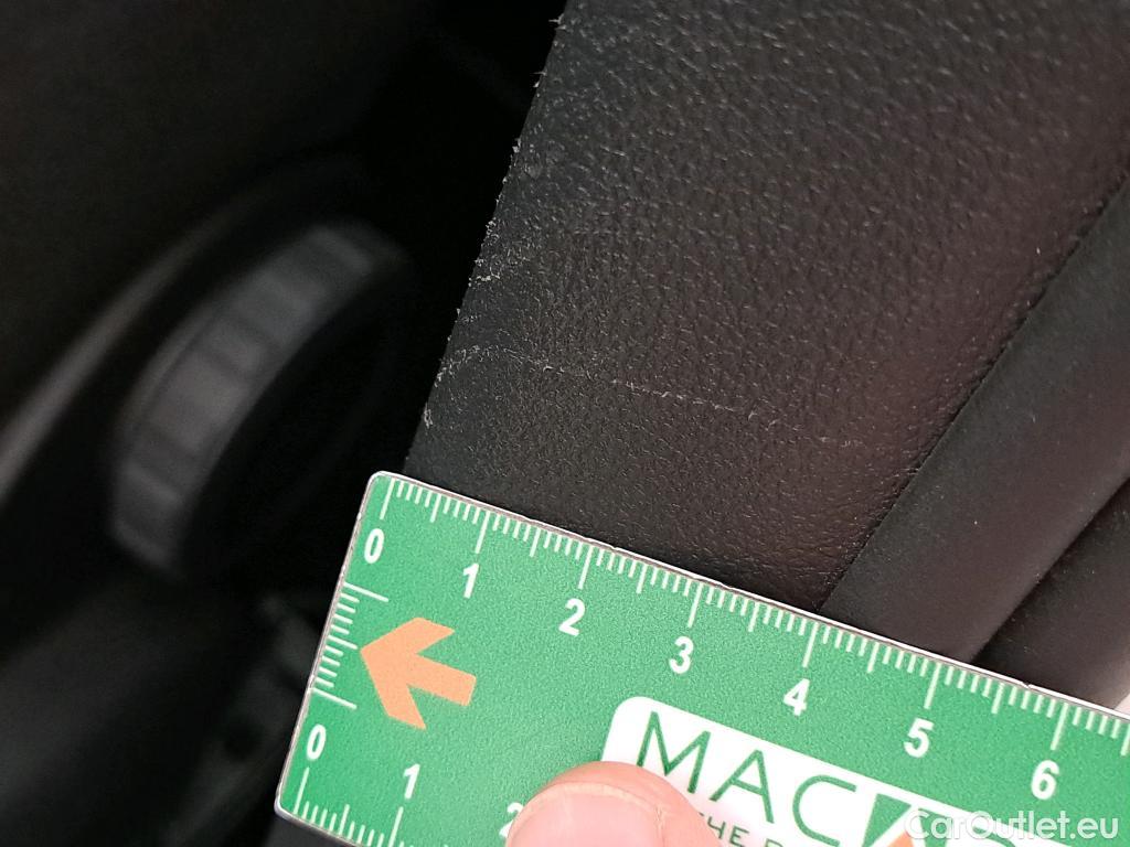 Volkswagen  Golf  / 2020 / 5P / Berline 2.0 TDI SCR 115 DSG7 Life Busi / TRANSFO VP/VF #20