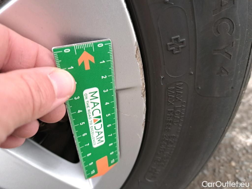 Volkswagen  Golf  / 2020 / 5P / Berline 2.0 TDI SCR 115 DSG7 Life Busi / TRANSFO VP/VF #19