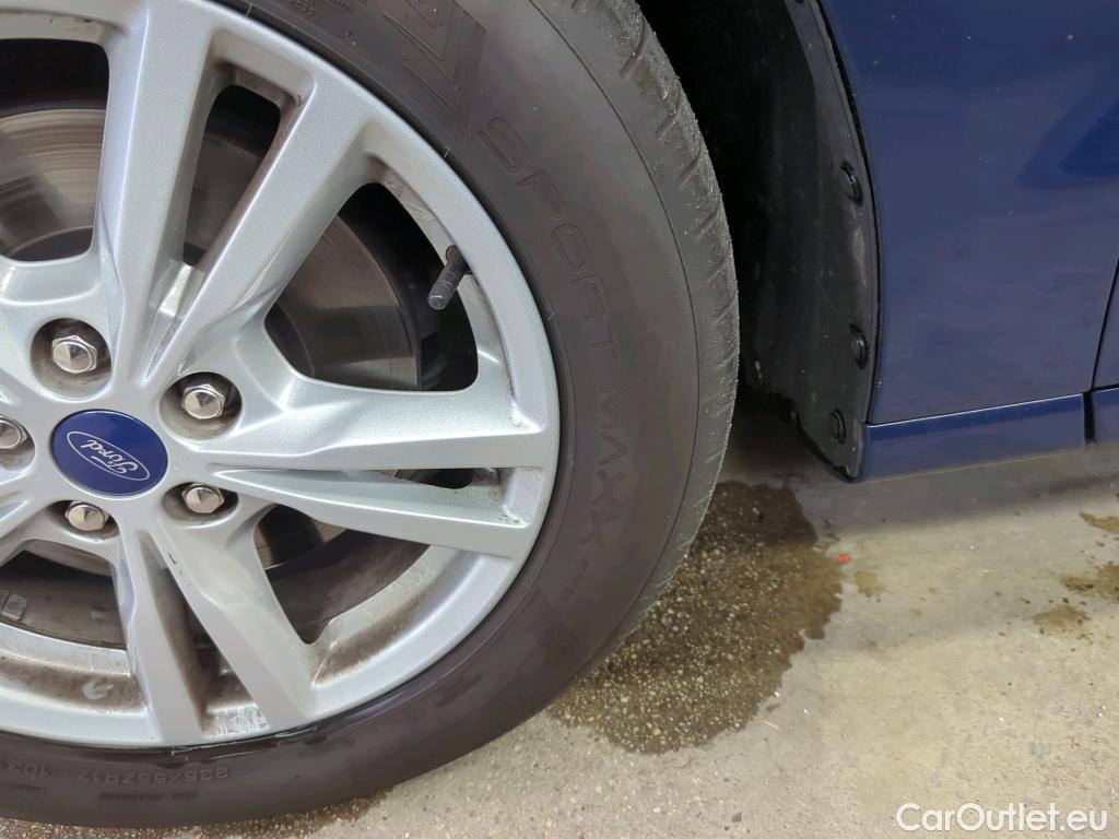 Ford  S-Max  Titanium 2.0 EcoBlue 110KW AT8 E6dT #17