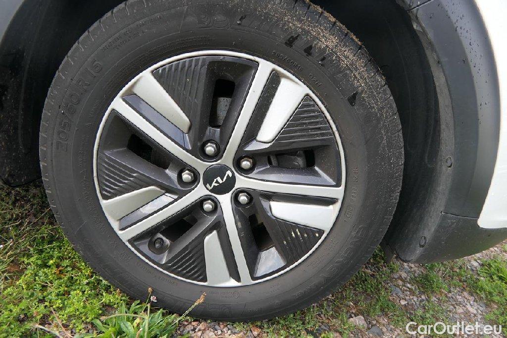 KIA  Niro  Spirit Plug-in Hybrid 1.6 104KW AT6 E6d #44