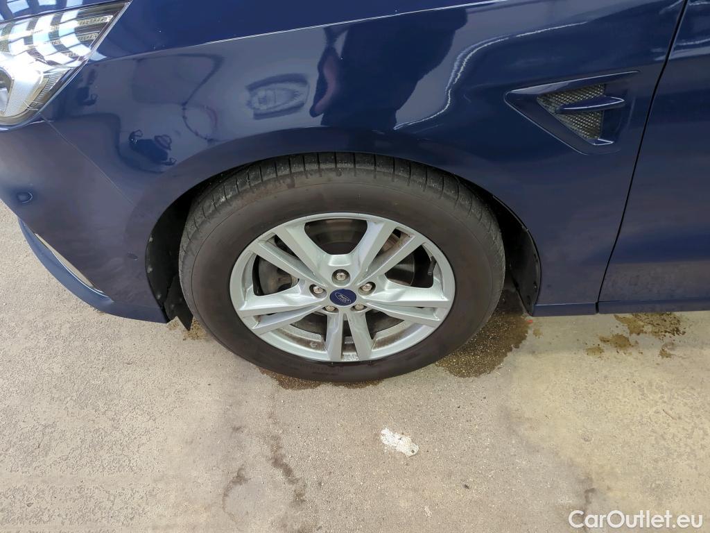 Ford  S-Max  Titanium 2.0 EcoBlue 110KW AT8 E6dT #19