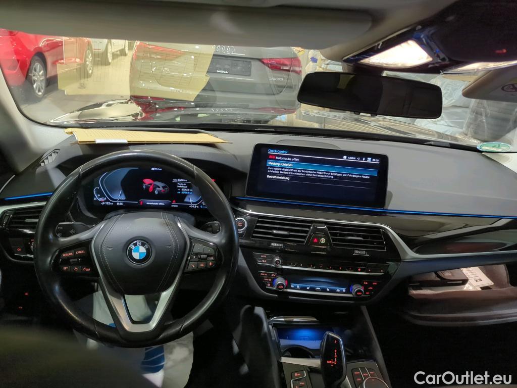 Bmw  Serie 5 Baureihe 5 Touring 530 e xDrive 2.0 215KW AT8 E6d #16