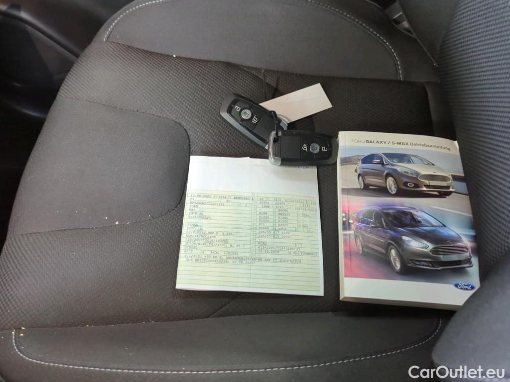 Ford  S-Max  Titanium 2.0 EcoBlue 110KW AT8 E6dT #3