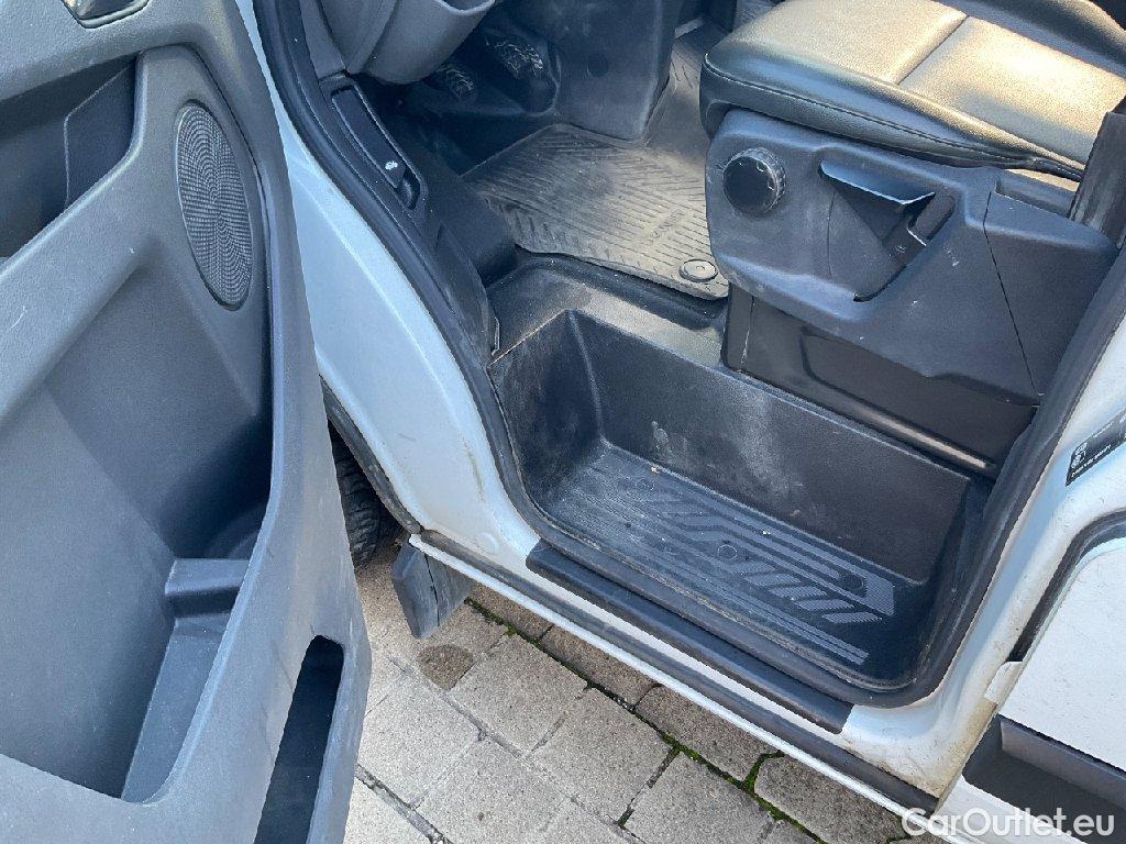 Ford  Transit /Tourneo Custom Kombi 320 L2 Trend 2.0 TDCi 96KW MT6 9 Sitzer E6d #28