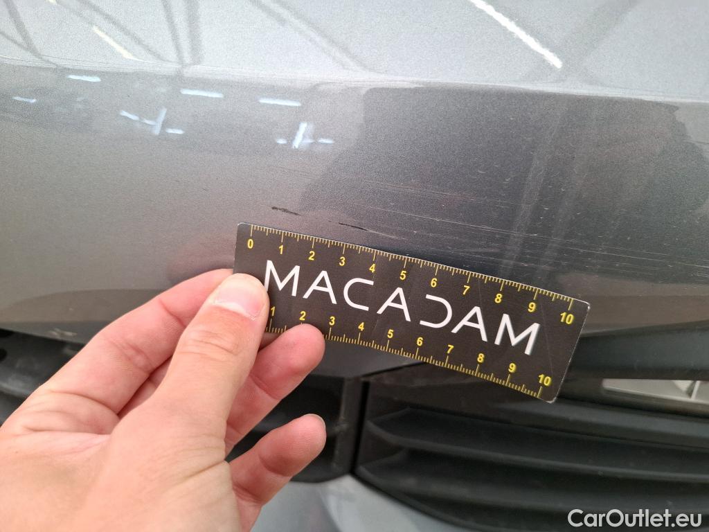 Bmw  Serie 1 BMW Série 1 / 2019 / 5P / Berline 116i DKG7 Business Design #9