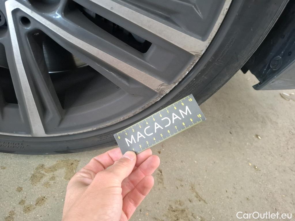 Bmw  Serie 2 BMW Série 2 Gran Coupé / 2019 / 4P / Berline 220D AUTO Business Design #27