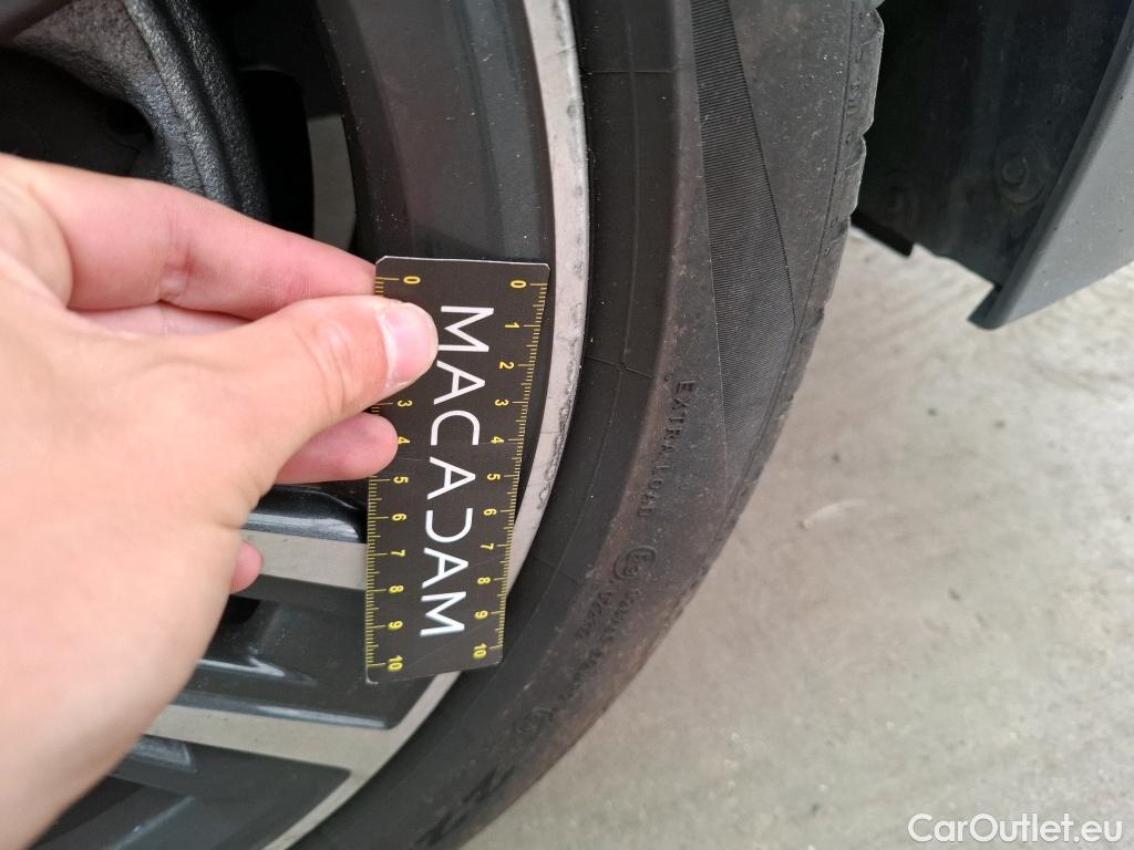 Bmw  Serie 1 BMW Série 1 / 2019 / 5P / Berline 116i DKG7 Business Design #14