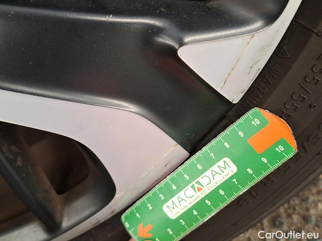 DS  DS7 DS DS 7 Crossback / 2017 / 5P / SUV BlueHDi 130 Auto Executive #22