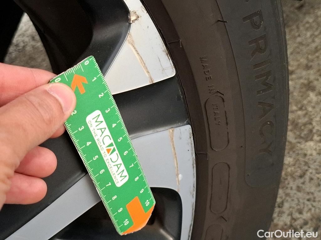 DS  DS7 DS DS 7 Crossback / 2017 / 5P / SUV BlueHDi 130 Auto Executive #16