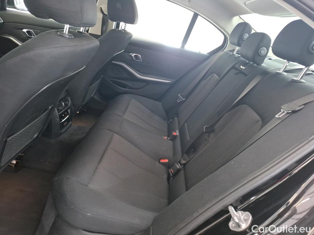 Bmw  Serie 3 BMW Série 3 Berline / 2018 / 4P / Berline 316d 122ch Business Design BVA8 / VO RECONDITIONNE - PHOTOS AVANT RECONDITIONNEMENT #9