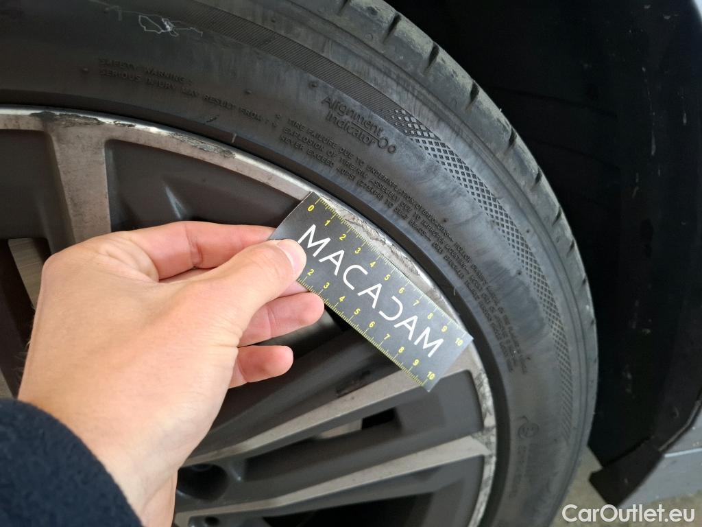 Bmw  Serie 2 BMW Série 2 Gran Coupé / 2019 / 4P / Berline 220D AUTO Business Design #21