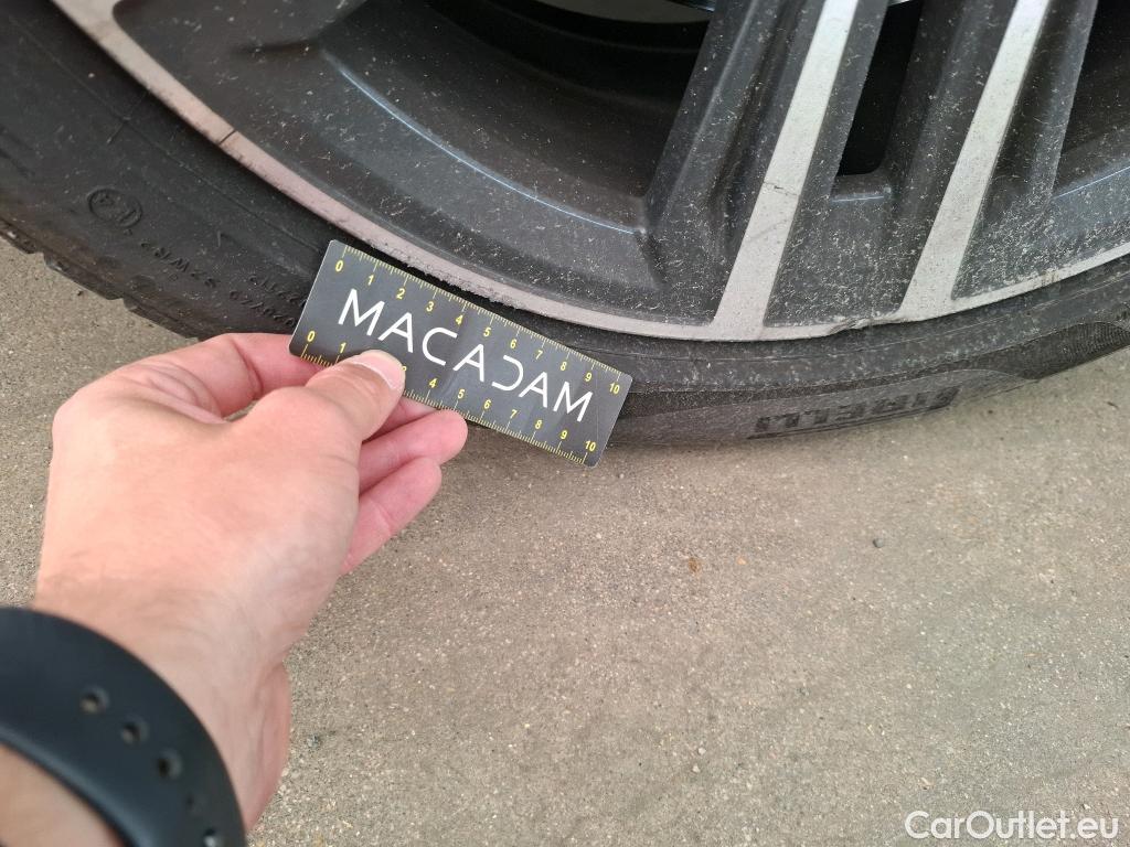 Bmw  Serie 1 BMW Série 1 / 2019 / 5P / Berline 116i DKG7 Business Design #4