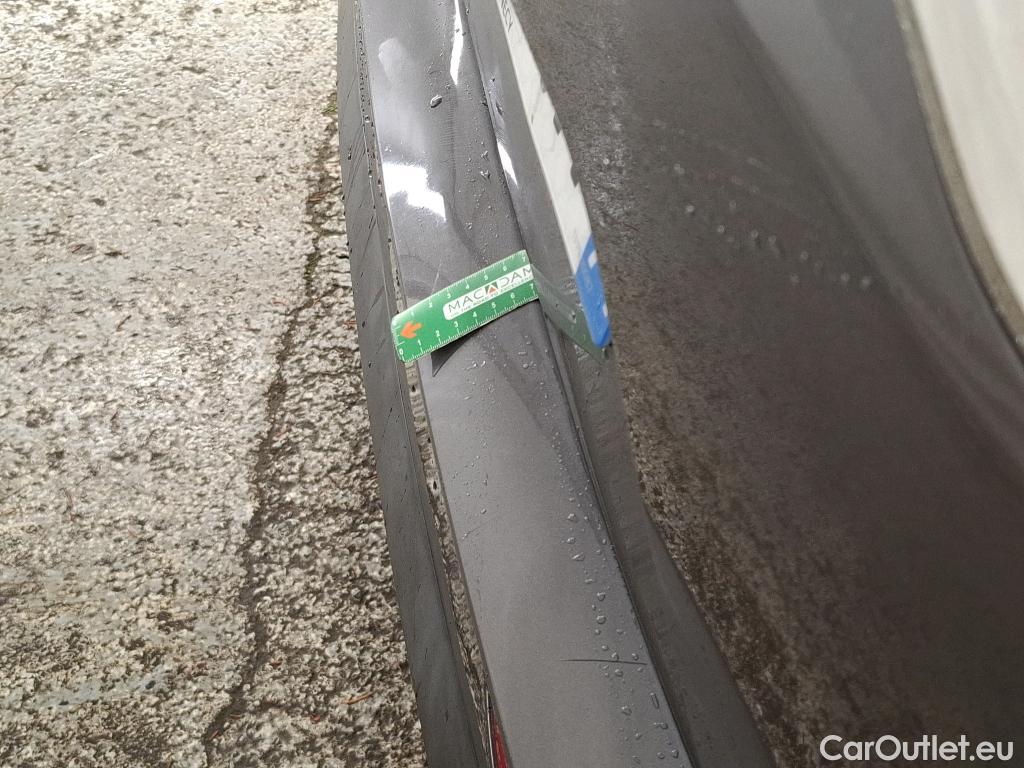 DS  DS7 DS DS 7 Crossback / 2017 / 5P / SUV BlueHDi 130 Auto Executive #7