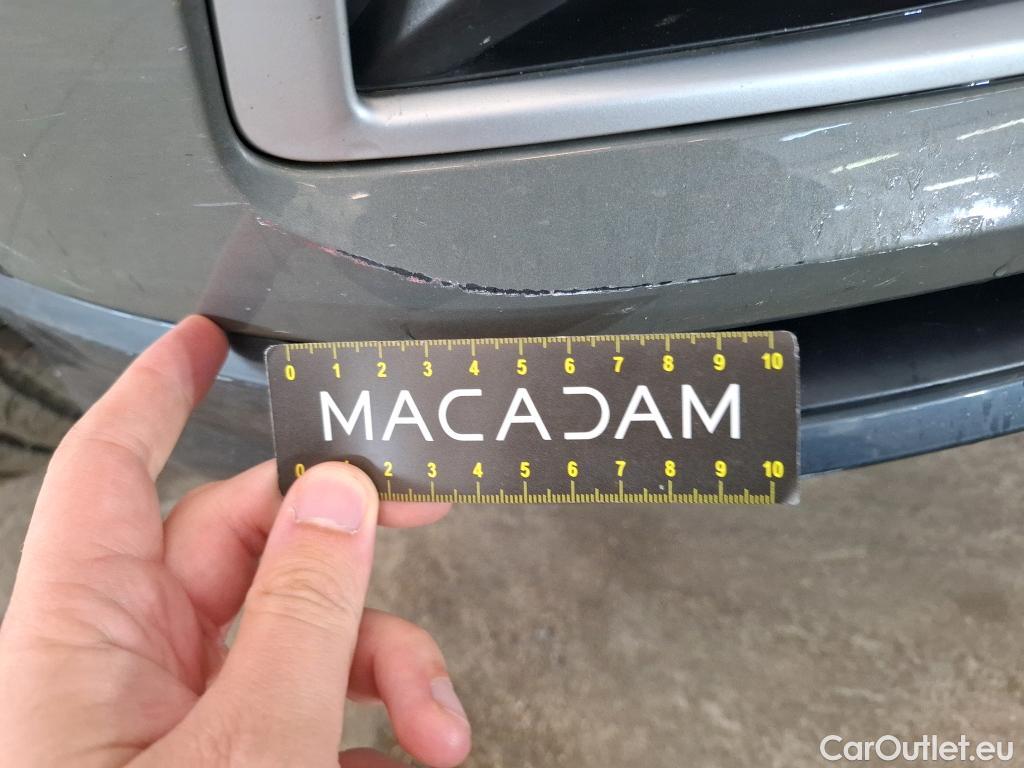 Audi  Q3  35 TDI Design luxe 2.0 TDI 150CV BVA7 E6d #2