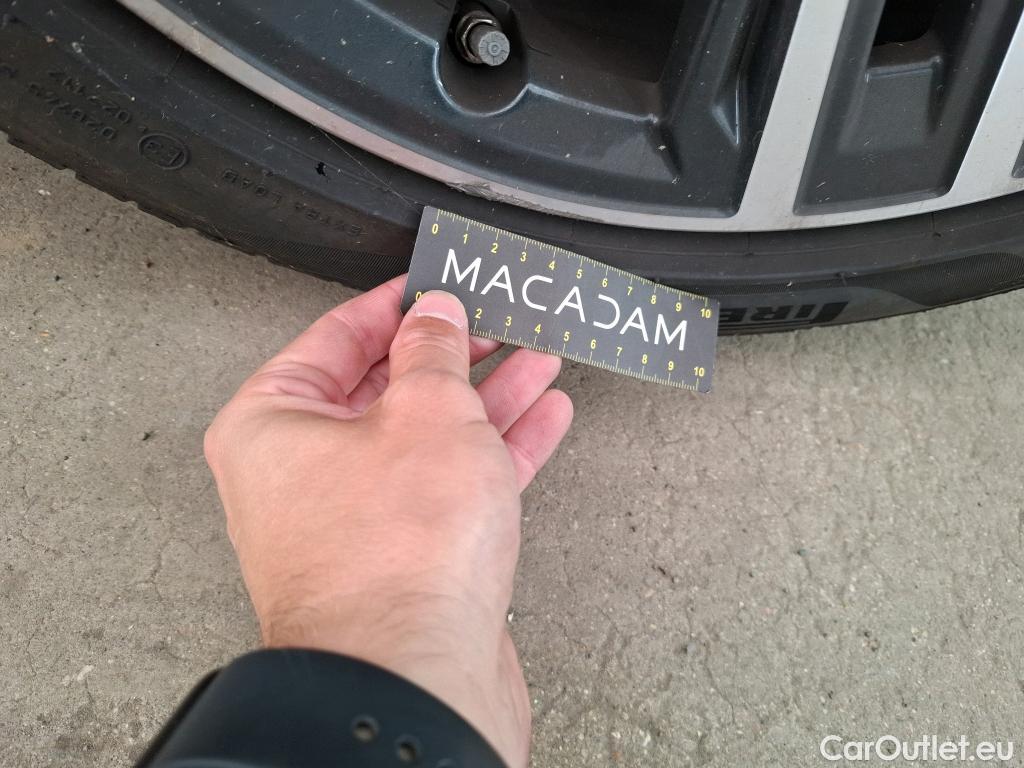 Bmw  Serie 1 BMW Série 1 / 2019 / 5P / Berline 116i DKG7 Business Design #35