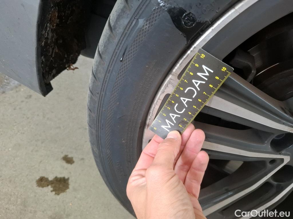 Bmw  Serie 2 BMW Série 2 Gran Coupé / 2019 / 4P / Berline 220D AUTO Business Design #36