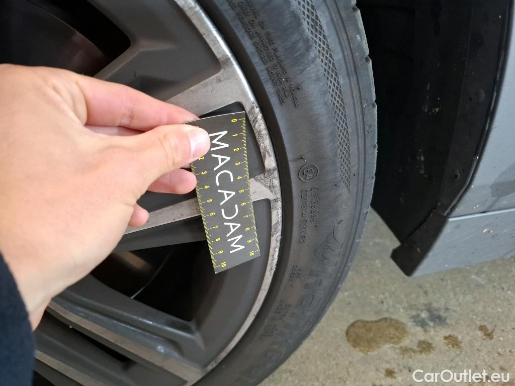 Bmw  Serie 2 BMW Série 2 Gran Coupé / 2019 / 4P / Berline 220D AUTO Business Design #20