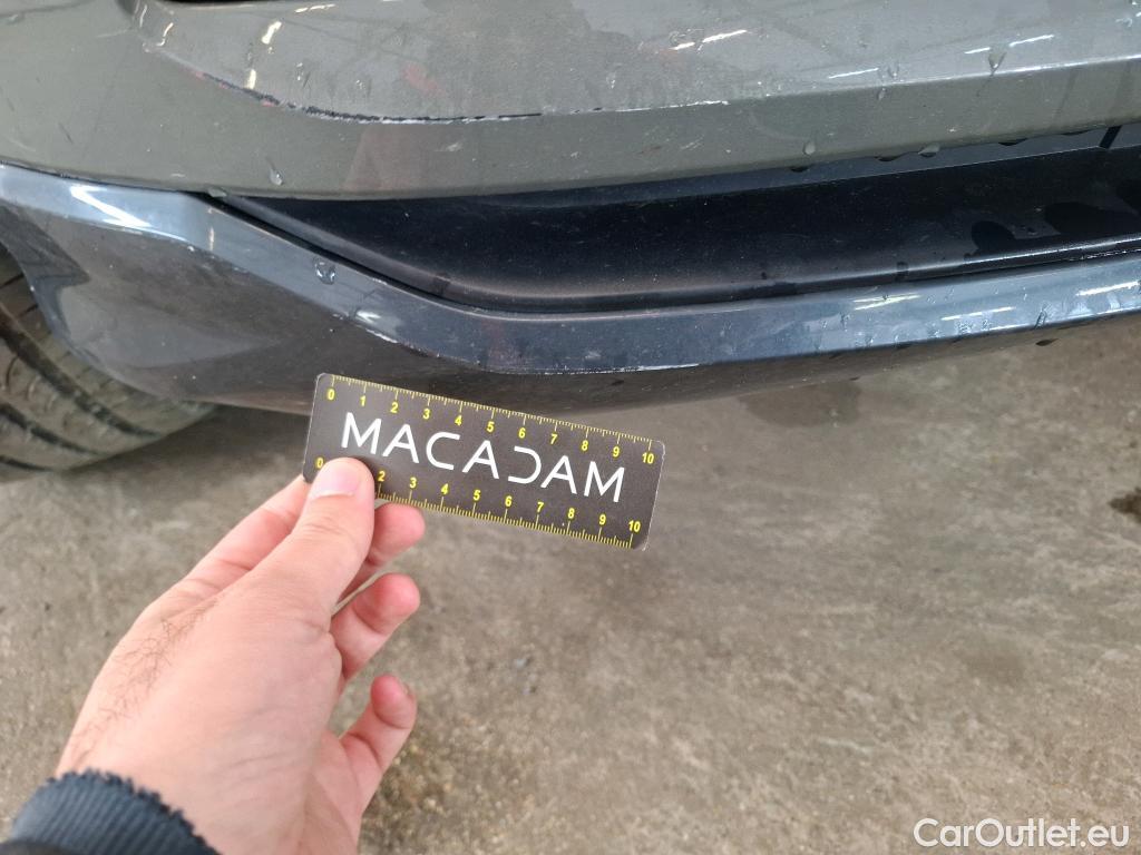 Audi  Q3  35 TDI Design luxe 2.0 TDI 150CV BVA7 E6d #13