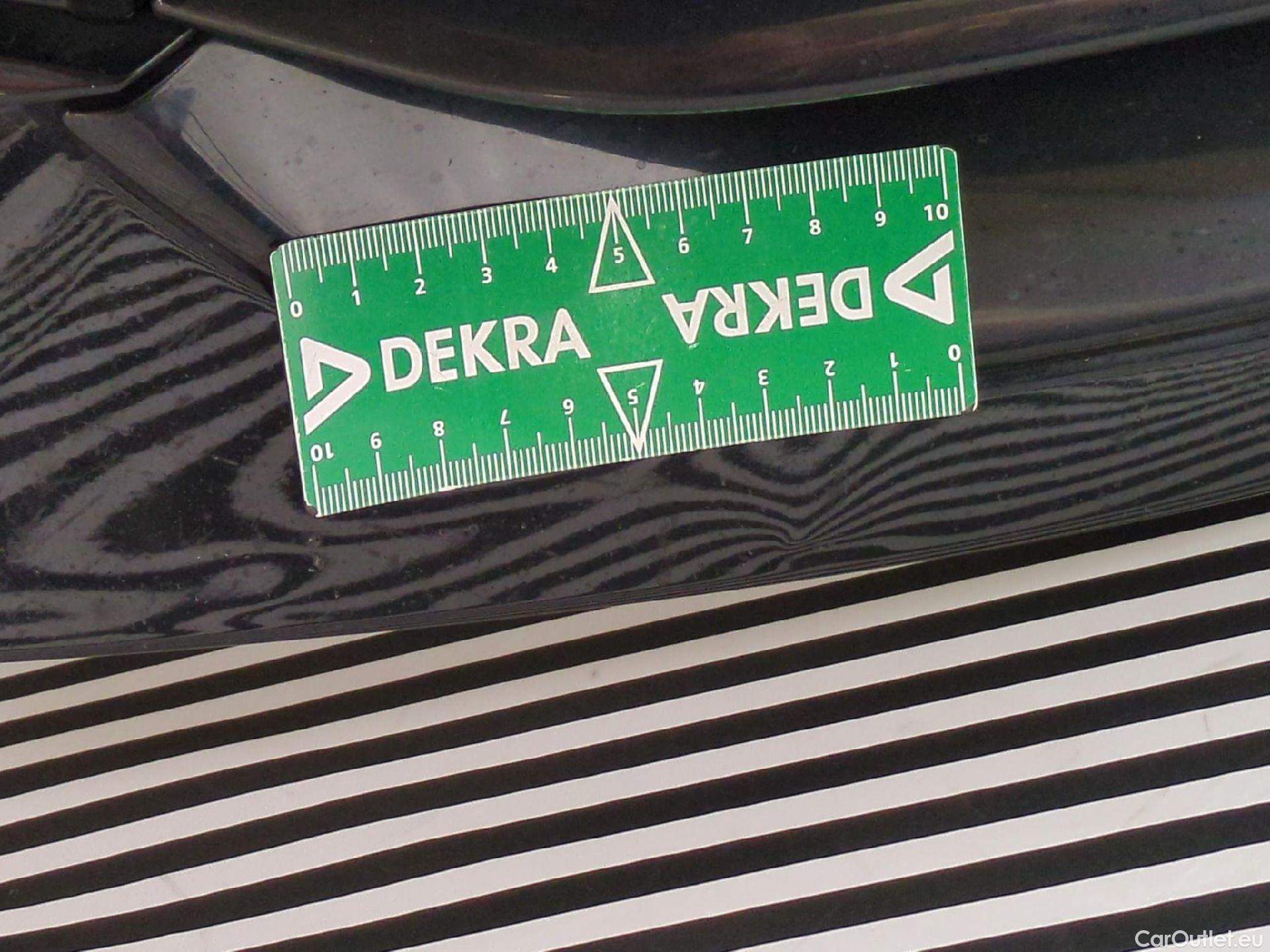 Bmw  Serie 1 Série 1 Berline 118 i Edition Sport 1.5 135CV BVA7 E6d #16