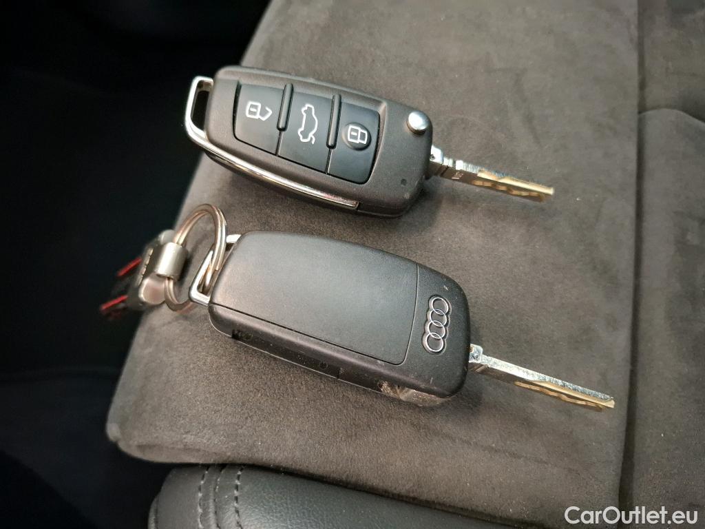 Audi  Q3  35 TDI Design luxe 2.0 TDI 150CV BVA7 E6d #12